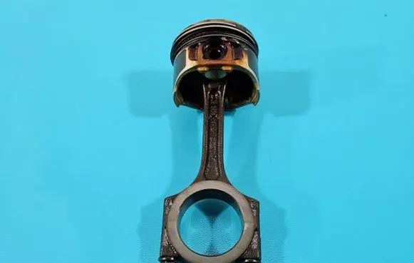 Renault Clio III Piston IMPRK1387998