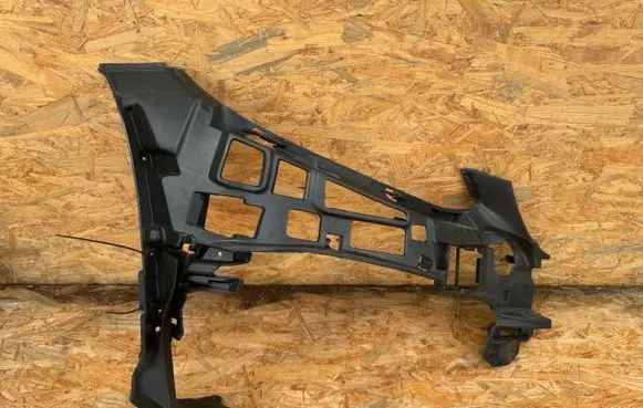 Mercedes-Benz C AMG W205 Front bumper mounting bracket A2058853265 A2058853965