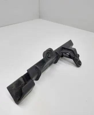 BMW X5 E70 Rear door windshield rail 7185219