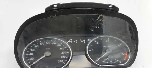 BMW 1 E81 E87 Speedometer (instrument cluster) 102495221 6947136