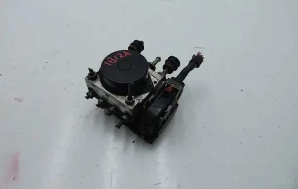 Seat Ibiza IV (6J,6P) ABS Pump 6R0614117P 6R0907379AB