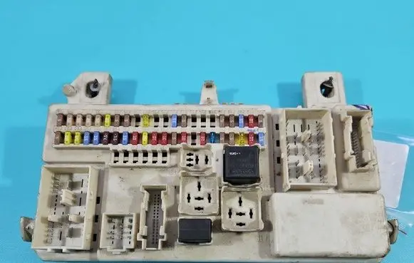 Fuse box set