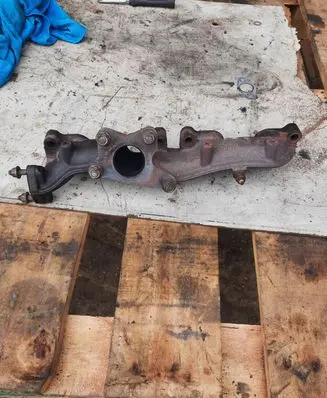 Mazda 6 Exhaust manifold