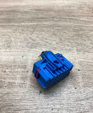 Audi A4 S4 B7 8E 8H Plug wire 1J0962623A BLUE