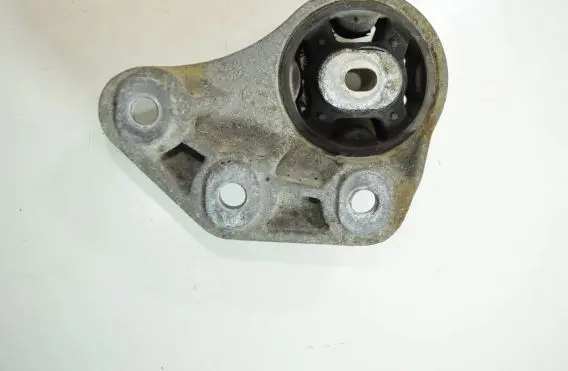 Audi A6 S6 C6 4F Rear differential mounting bracket 8E0599125P