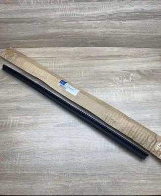 Mercedes-Benz A W176 Rubber seal front door window/glass A1767250365
