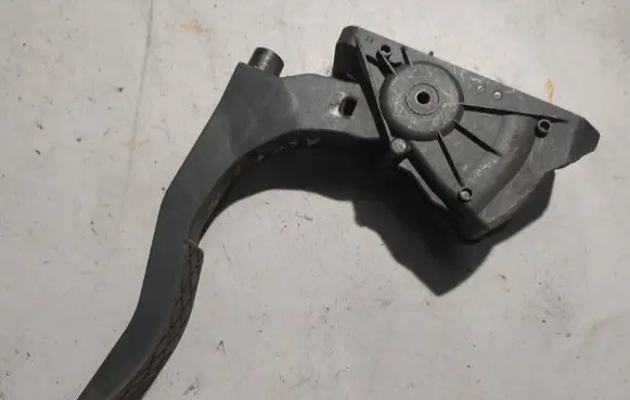 Audi A6 S6 C6 4F Accelerator throttle pedal 4F1721523A