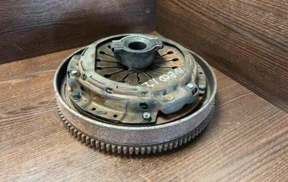 Iveco Daily 3rd gen Clutch set kit 504177013 504061486