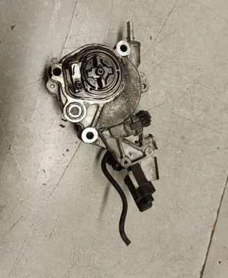 Jaguar XF X250 Vacuum pump 