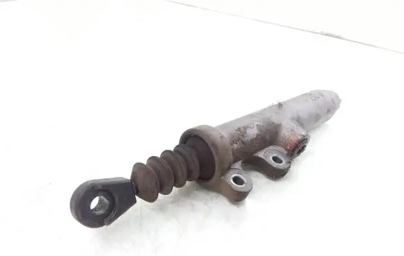 Mercedes-Benz E W124 Clutch master cylinder 0012953106