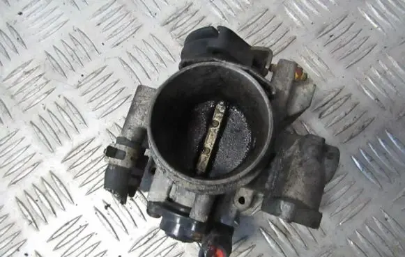 Opel Tigra A Throttle valve 90501011