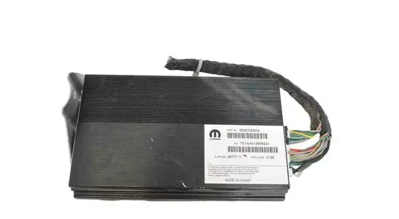 Dodge RAM 1500 DS Sound amplifier 68267099AA