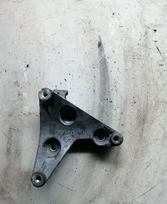 Opel Astra H Engine mounting bracket 8972624630
