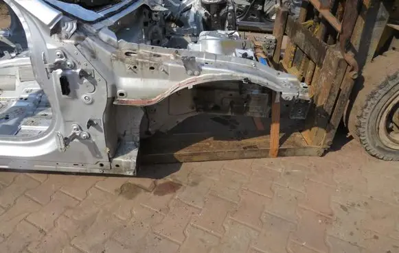 Jaguar XF X260 Front quarter panel 