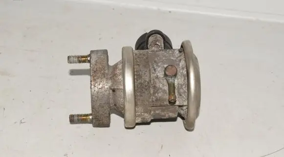 BMW X5 E53 EGR valve 1707619