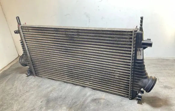 Opel Insignia A Intercooler radiator 13241751