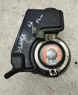 Citroen Xsara Picasso Power steering pump