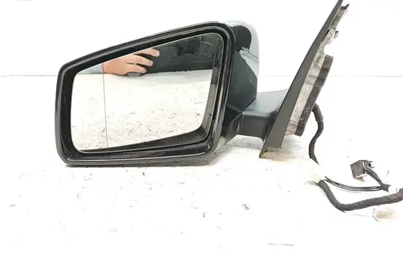 Mercedes-Benz C W204 Front door electric wing mirror A2128100964