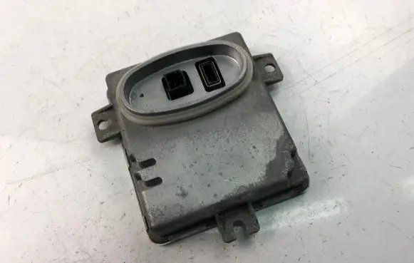 BMW 3 E90 E91 Xenon control unit/module 6261110499