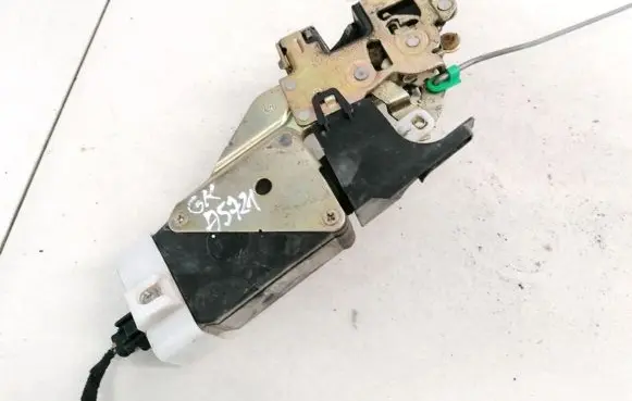 Mitsubishi Space Star Rear door lock