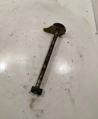 Audi A6 S6 C6 4F Oil pump balance shaft 06e103331 06e103332