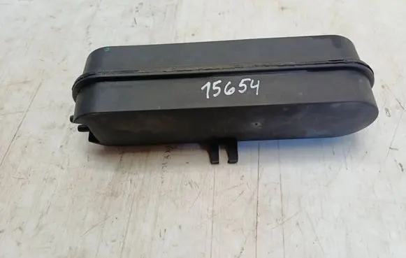 Peugeot 607 Vacuum air tank 9635576177