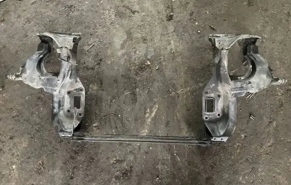 Mercedes-Benz ML W164 Radiator support slam panel