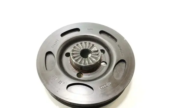 Audi A3 S3 8P Crankshaft pulley 06H105243C