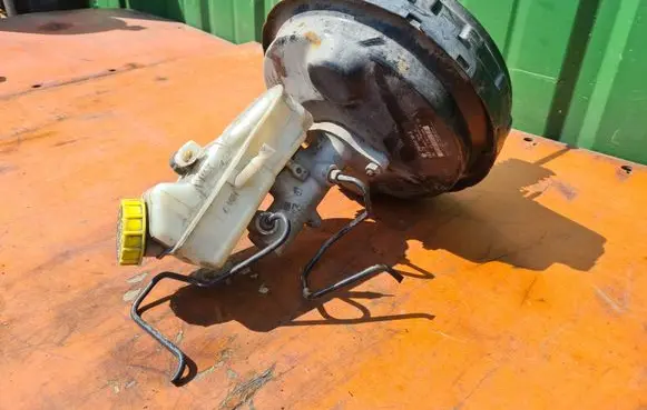 Volkswagen Transporter - Caravelle T5 Brake booster 7H0612101G