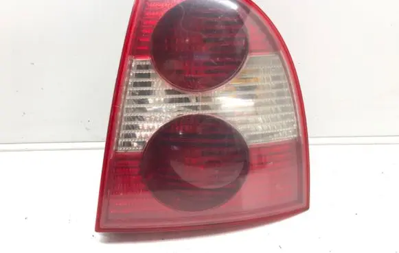 Volkswagen PASSAT B5.5 Rear/tail lights 3B5945096AE