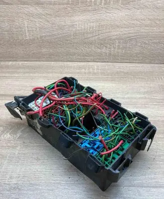 Mercury Sable IV Fuse box set 98AG14A067CD 518261201