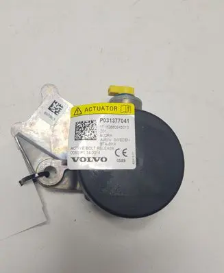 Volvo S90, V90 Other relay P031377041