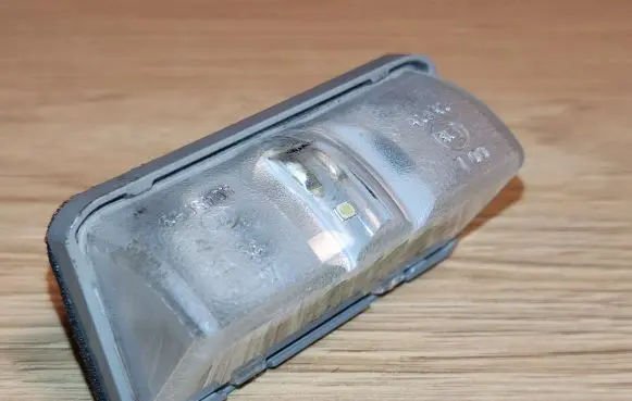 Toyota Prius (XW50) Number plate light 8127033110