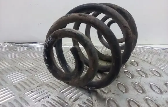 Volkswagen PASSAT B5 Rear coil spring
