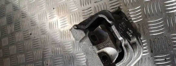 Volkswagen PASSAT B6 Engine mount bracket 1k0199262p