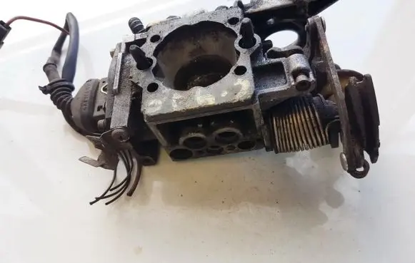 Volkswagen Golf III Throttle valve 3435201534