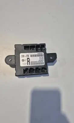 Dodge Challenger Door control unit/module 05035186AF