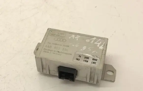 Audi A4 S4 B5 8D Immobilizer control unit/module 4A0953234 7625950944