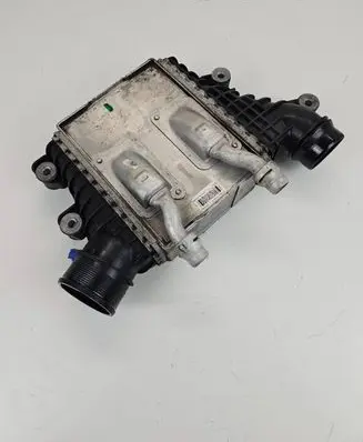 Land Rover Evoque II Intercooler radiator GJ329L440AD