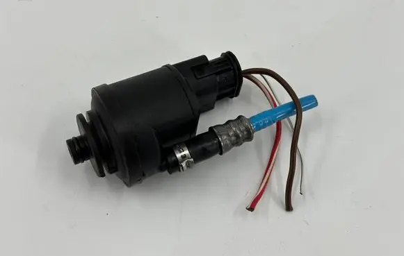 BMW 5 F10 F11 Fuel filter heater 7801209 13327801209