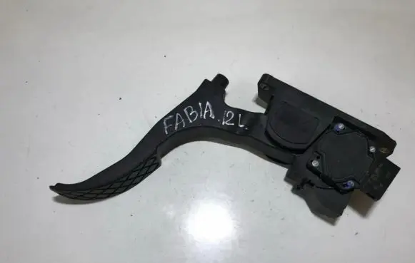 Skoda Fabia Mk1 (6Y) Accelerator throttle pedal 0280752215 6q1721503e