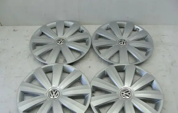 Volkswagen PASSAT B7 R16 wheel hub/cap/trim 3AA601147
