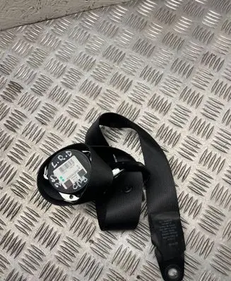 Middle seatbelt (rear)