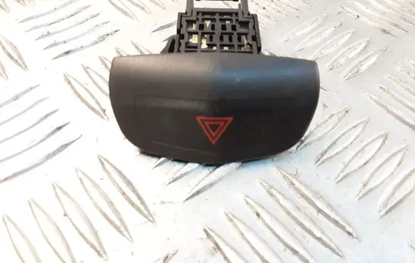 Nissan Primera Hazard light switch 06016