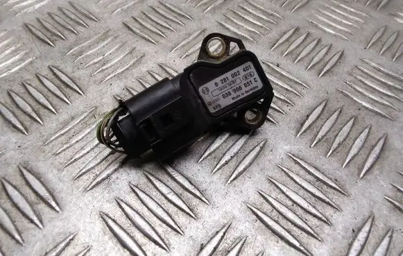 Volkswagen Phaeton Air pressure sensor 0281002401 038906051C