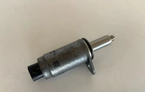 Audi Q5 SQ5 Camshaft vanos timing valve 06E103697Q