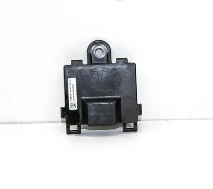 Tesla Model S Door control unit/module 106965100D
