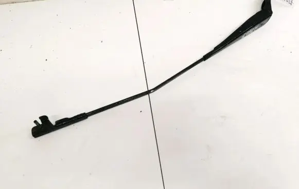 Peugeot 207 Front wiper blade arm