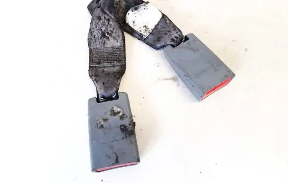 Dodge Caliber Rear seatbelt buckle 0yx1610dab 53177061