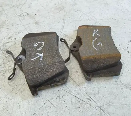 Volkswagen Golf Plus Brake pads (rear) 